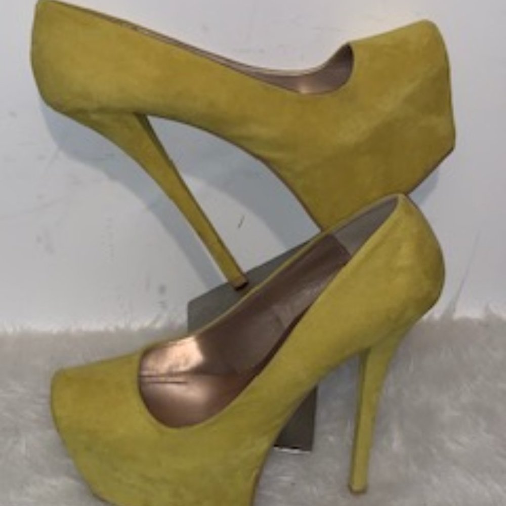 Lemon Square Toed Suede Pumps